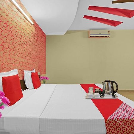 Oyo 87701 Lucky Farm Hotel Shāhpur Екстериор снимка