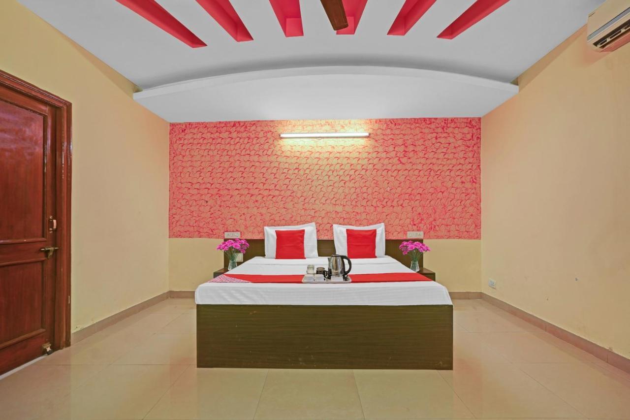 Oyo 87701 Lucky Farm Hotel Shāhpur Екстериор снимка
