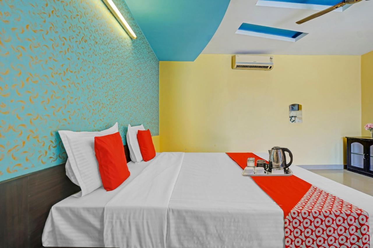 Oyo 87701 Lucky Farm Hotel Shāhpur Екстериор снимка